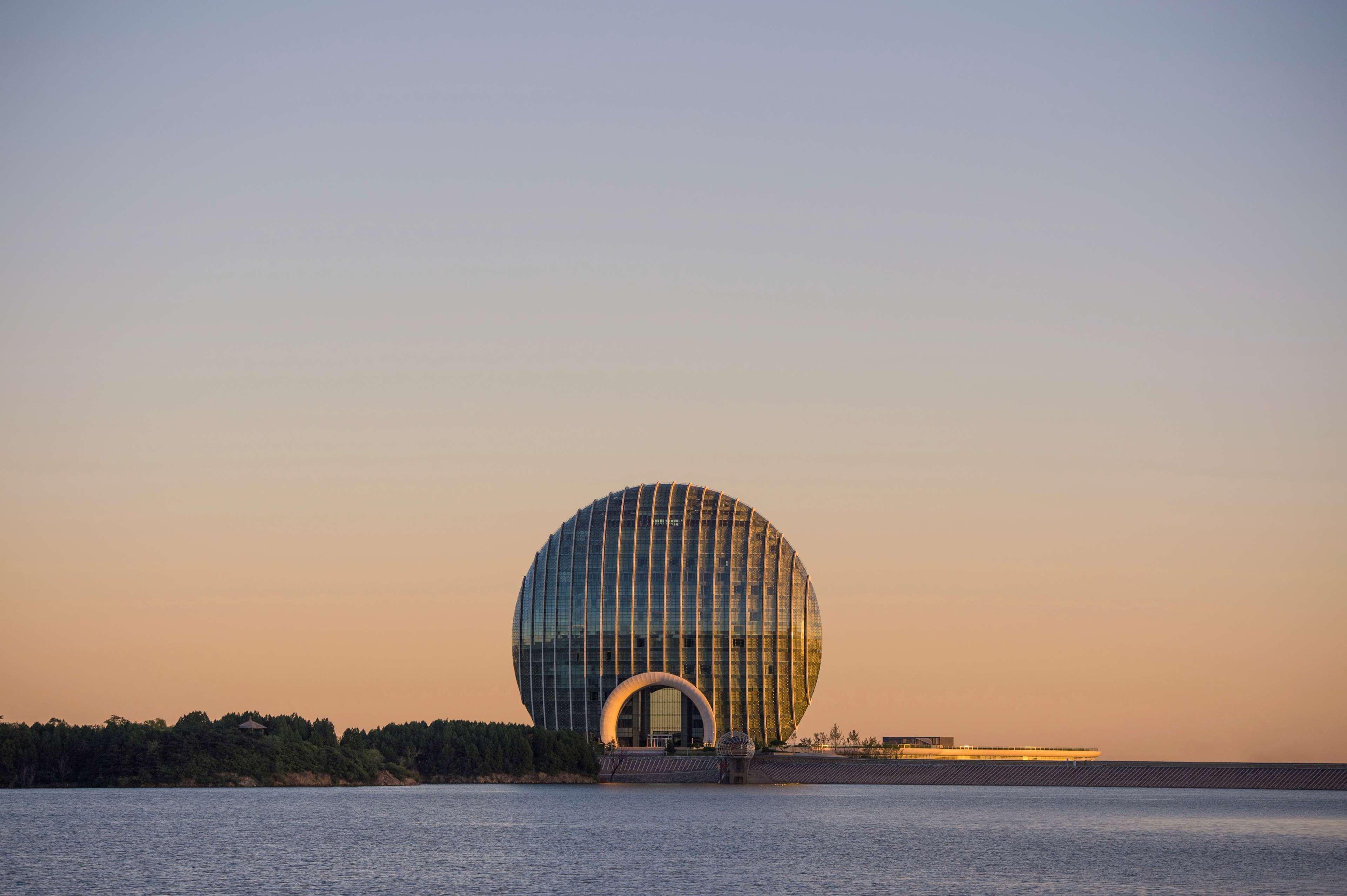 Sunrise Kempinski Hotel Пекин Экстерьер фото